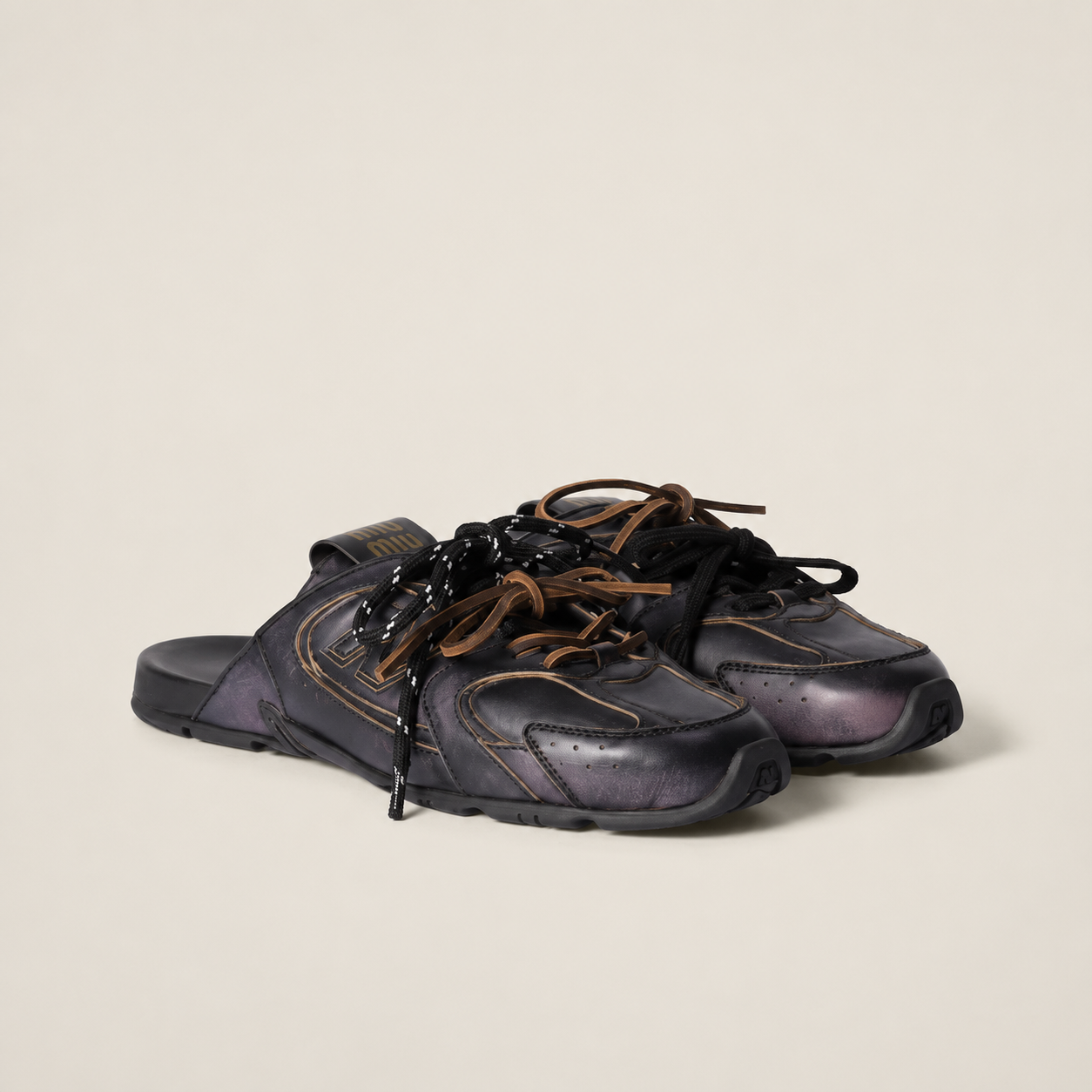 530 SL Mules – Bleached Leather & Gum Sole Black Edition Mule