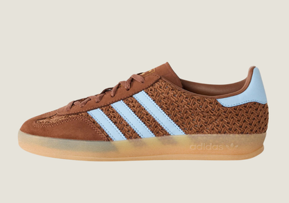 Gazelle Indoor Preloved Brown Sky