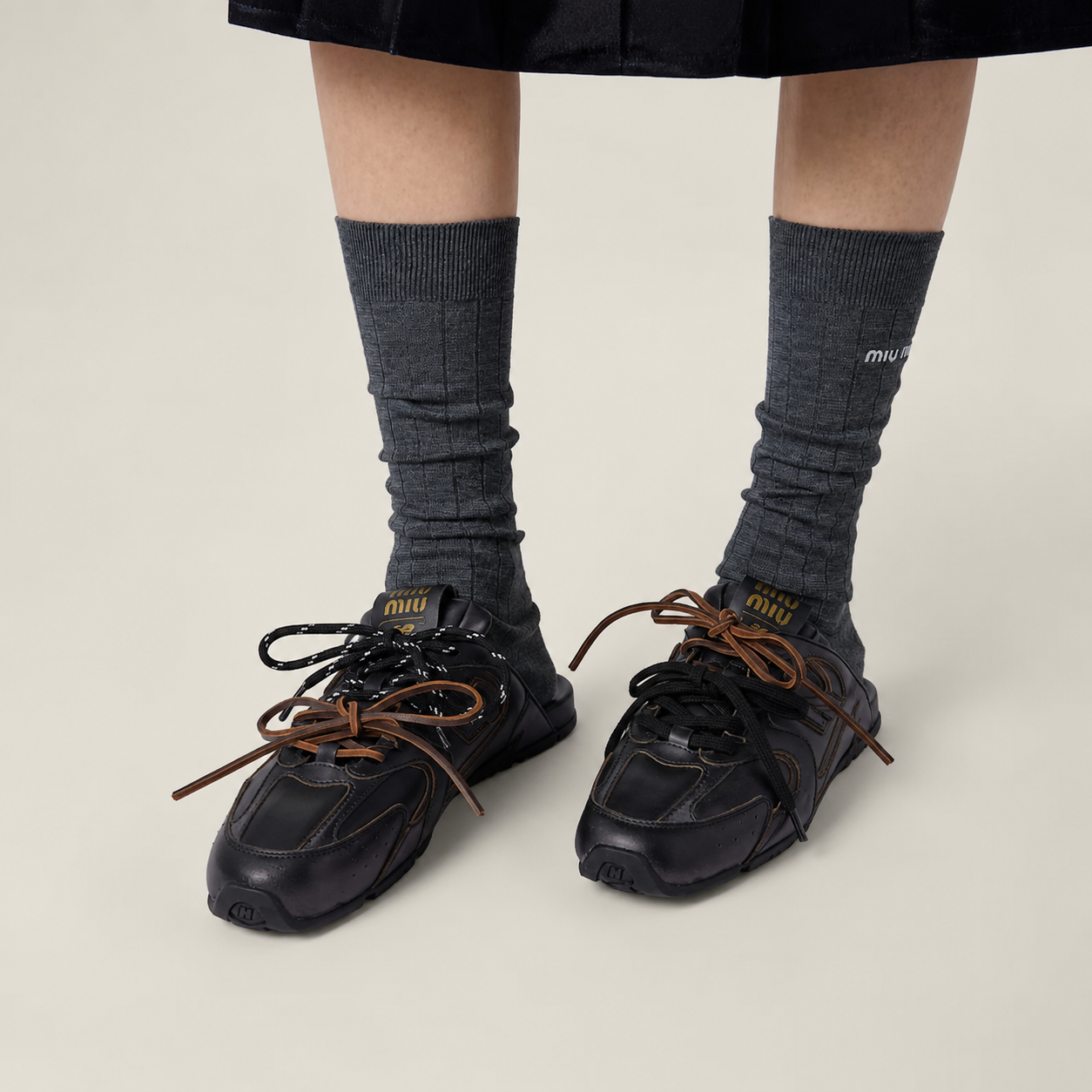 530 SL Mules – Bleached Leather & Gum Sole Black Edition Mule