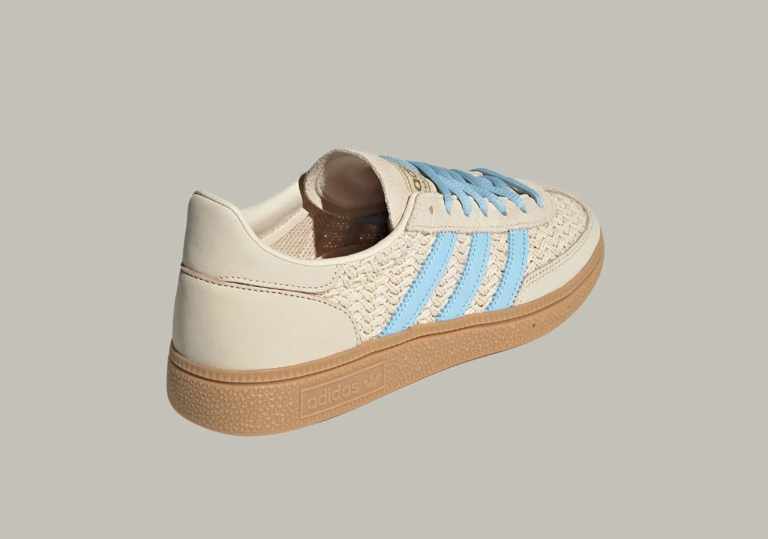 HANDBALL SPEZIAL - sand strata preloved brownclear sky