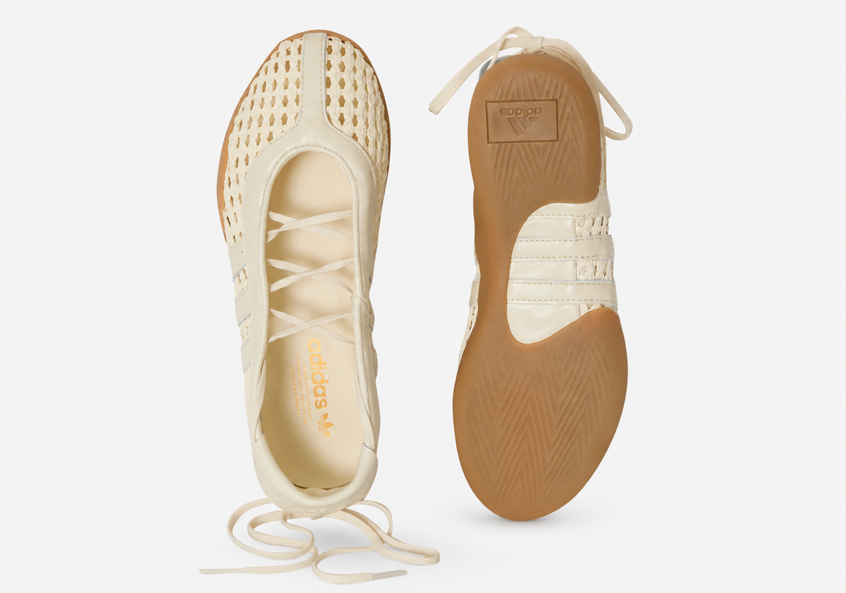 Taekwondo Mei - Crochet Ballerina Flats - Off-White